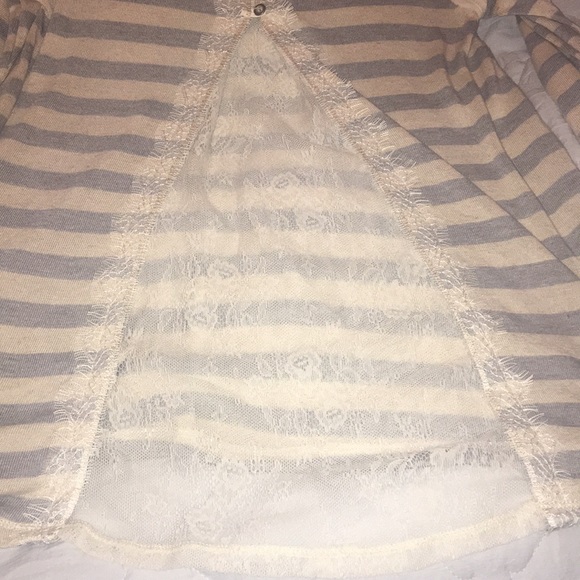 Sweater - Picture 4 of 6